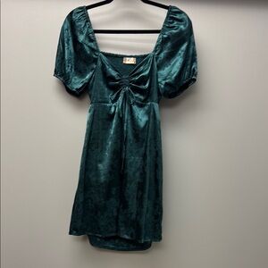 Altar'd State - Women’s Green Ruched Mini Dress Puff Sleeve - Size M